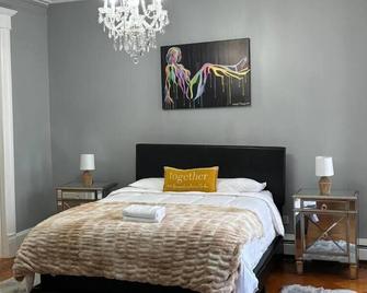 Spacious 3-Bedroom Apartment Stunning Views Nyc - 友聯市 - 臥室
