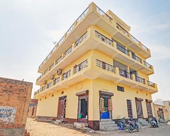 OYO 79466 Vats Tower - Narela - Building