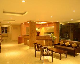 Hotel Sky Lite - Coimbatore - Lobby