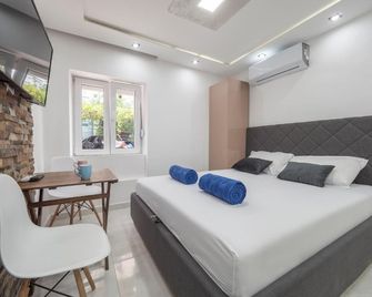 Cozy Apartments Kostovic - Budva - Bedroom