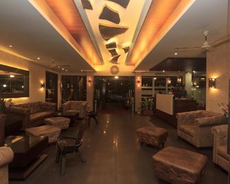 Hotel Chandralok - 羅納瓦拉 - 大廳