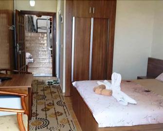 Hotel Schönberg - Kizilot - Slaapkamer