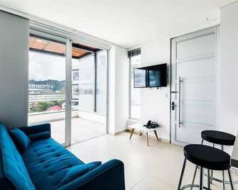 Hotel Santorini - Guatapé - Sala de estar