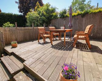 The Coach House At The Gables - Burlton - Patio