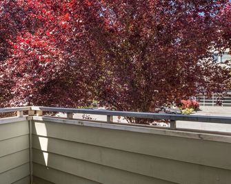 Seattle Vacation Home: Off The Wall - Seattle - Balcón