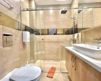 Hotel Butua Residence - Budva - Bathroom
