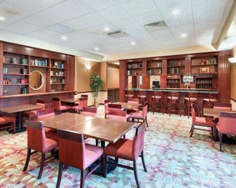 Comfort Suites Parkersburg South - Mineral Wells - Restaurant