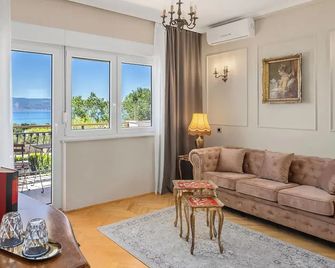 Storge Boutique Bed & Breakfast - Omiš - Huiskamer