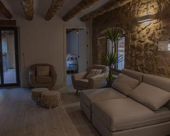 La Casa Del Miracle. Apartamento De 2 Dormitorios - Balaguer - Living room