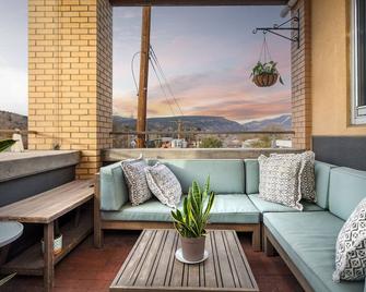 Amazing Downtown Loft, Sunsets, Dogs, Views - Durango - Balcony