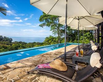 Tiki Villas Rainforest Lodge - Adults Only - Uvita - Piscine
