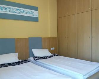 Villa Maria Apartments - Polychrono - Kamar Tidur