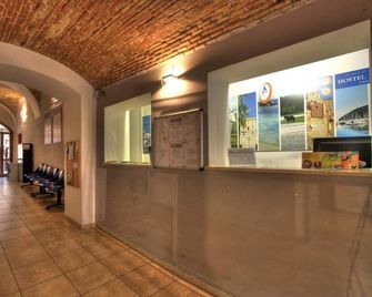 Hostel Marina - Cagliari - Front desk