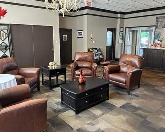 Bear's den Lounge and Motel - Deep River Depot - Recepción