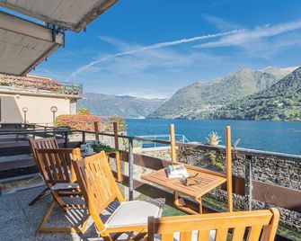 Your Private Harbour near Clooney by RentAllComo - Laglio - Balkon