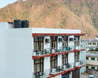 hotel tapovan cottage - Rishikesh - Building