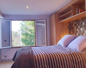 Chalet Le Chant des Etoiles - Barjac - Habitación