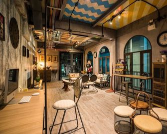 Nonze Hostel - Pattaya