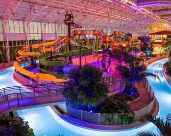 Cozysuites 2br 3ba Condo at Showboat - Atlantic City - Pool