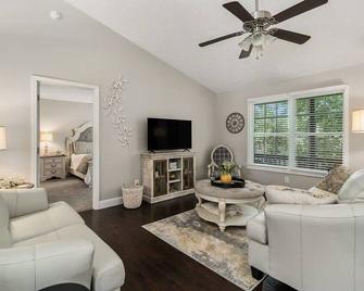 Burgess Falls bungalow minutes from Cookeville - Sparta - Sala de estar