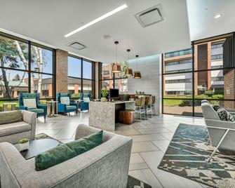 Delta Hotels by Marriott Mount Pleasant - Racine - Lobby