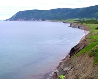 (Meat Cove)Hines Ocean View Lodge - Bay Saint Lawrence - Playa