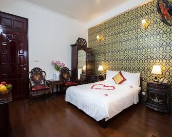 Phuong Trang Hotel - Hanoi - Bedroom