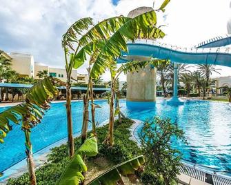 Suites Hotel Les Charmilles & Spa - Gammarth - Zwembad