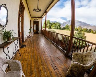 Hotel Halley - Vicuña - Балкон