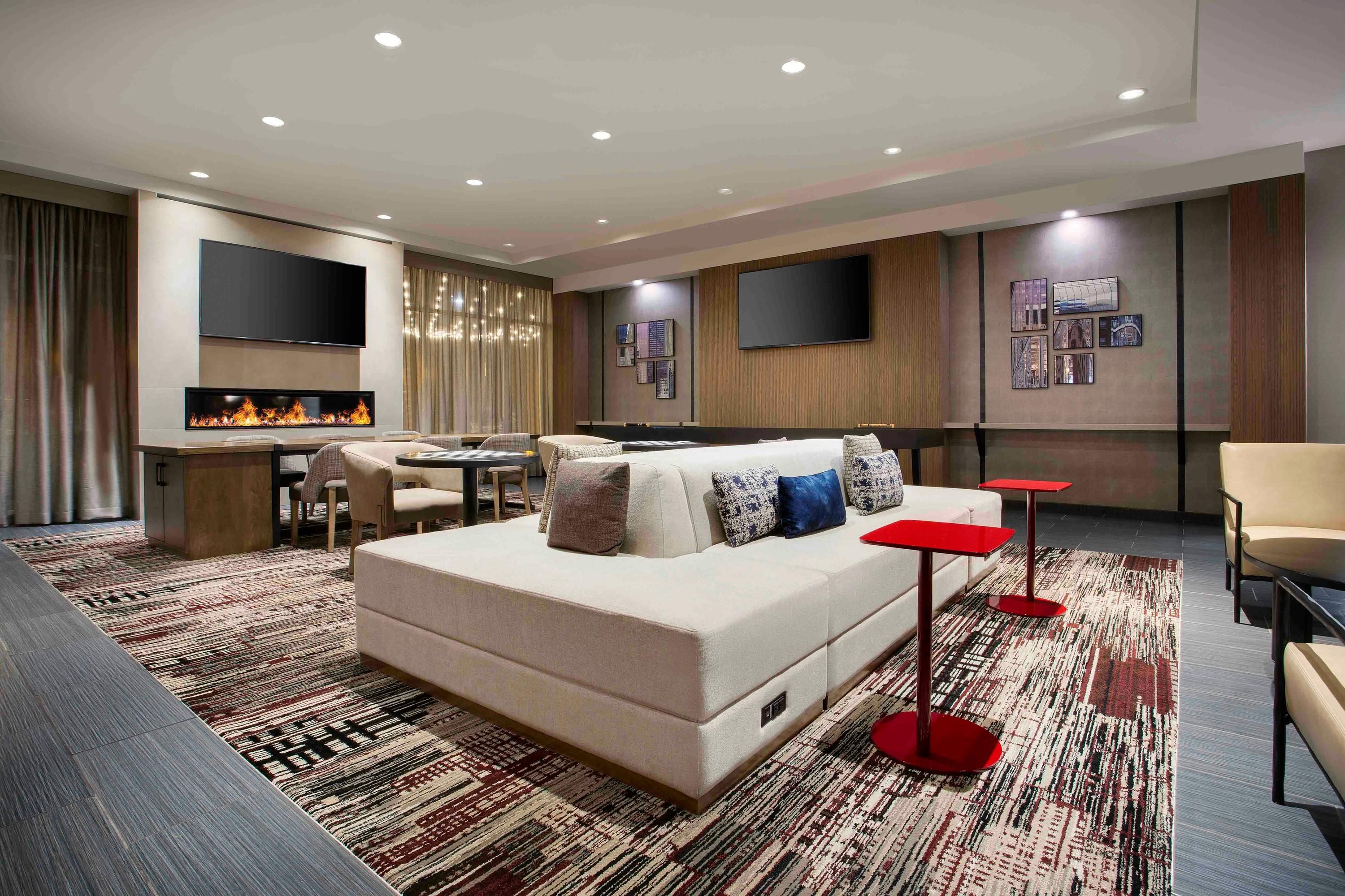 DoubleTree by Hilton Chicago Midway Airport - שיקאגו - לובי