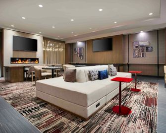 DoubleTree by Hilton Chicago Midway Airport - Chicago - Lobby