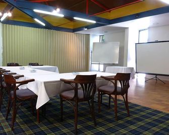 Reef Resort Motel - Mackay