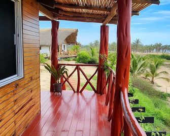 Cabaña en el mar - Barra de Navidad - Balcón