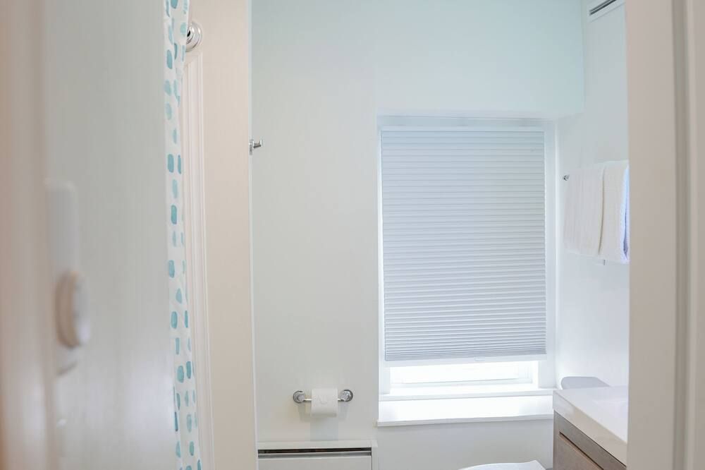 Luxury Penthouse -3 Blocks to Boardwalk, Outlets, & Casinos - Near AtlantiCare - Atlantic City