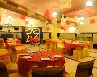 Hotel Pallavi West - Panchkula - Restaurante
