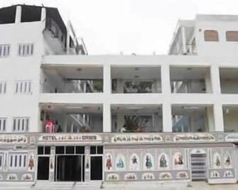 Hotel Oasis - Pushkar - Building