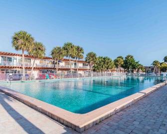 Seaside Serendipity - Clearwater Beach - Piscina