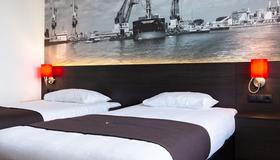 Bastion Hotel Rotterdam-Terbregseplein - Rotterdam - Bedroom