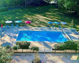 Hôtel Mercure Brive - Ussac - Bazén