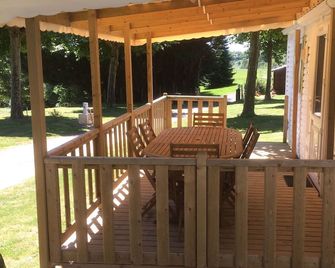 Mobile-Home 6 Pers. All Comforts With Covered Terrace - Arnac-Pompadour - Patio