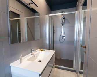 Hotel Enzo - Porto Recanati - Baño