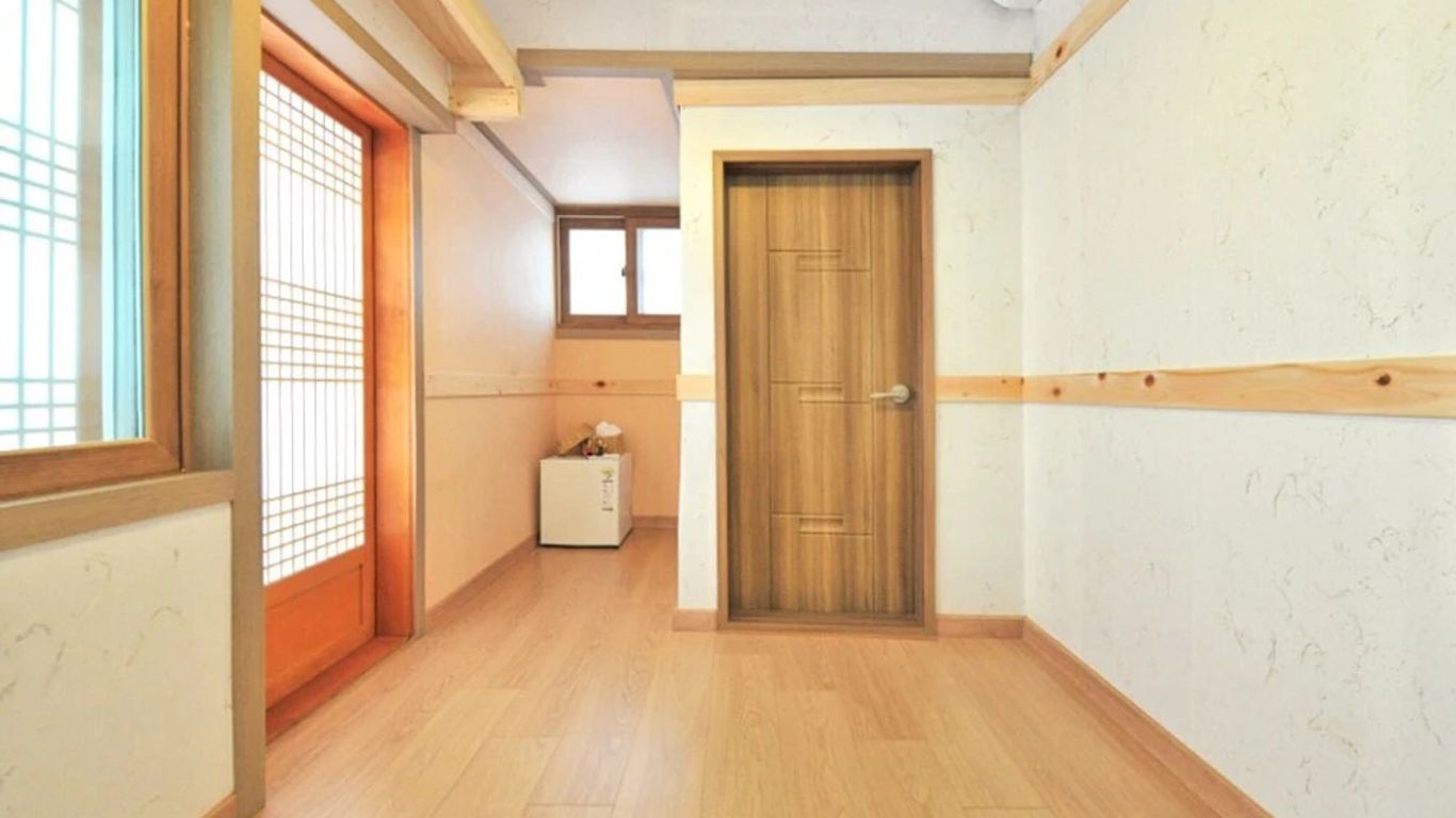 Jeonju Daraeheon Hanok Stay