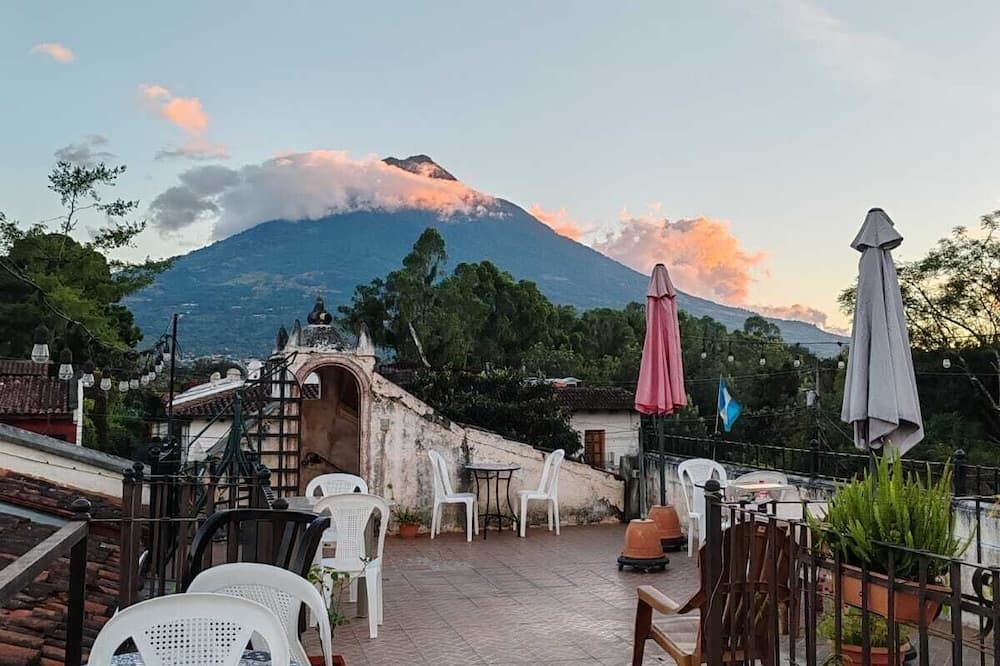 Casa Barrilete - Antigua Guatemala