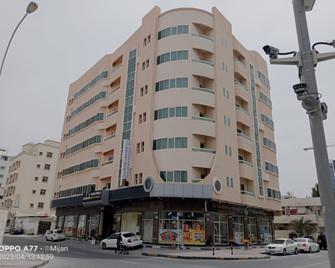 Al Marjan Furnished Apartments - Ajman - Building