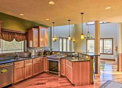 Sturgis Vacation Rental with Hot Tub and Game Room! - Sturgis - Kitchen