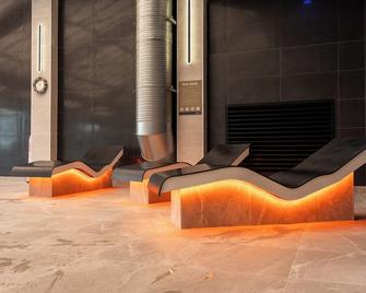 Marian Resort And Spa - Prestatyn - Patio