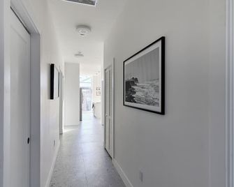 Prime Hoboken Lofts - Hoboken - Hallway