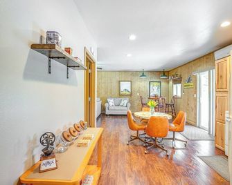 Murphysboro Retreat w/ Deck Near Kinkaid Lake! - Murphysboro