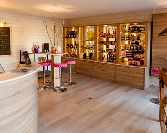 Logis Auberge Des Moissons - Matougues - Bar