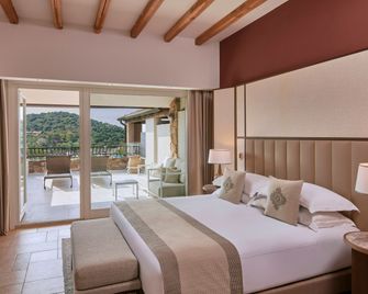 Conrad Chia Laguna Sardinia - Domus de Maria - Bedroom